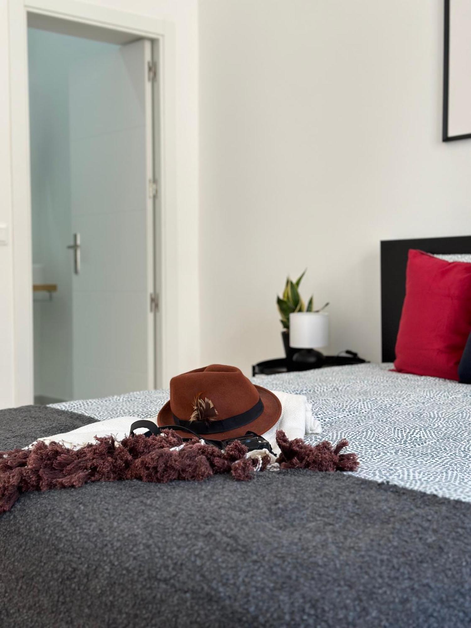 Baixa Chiado Bedrooms リスボン エクステリア 写真
